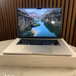 MacBook Air M3 24gb Ram 512gb Storage 15.3 Inch Like New 