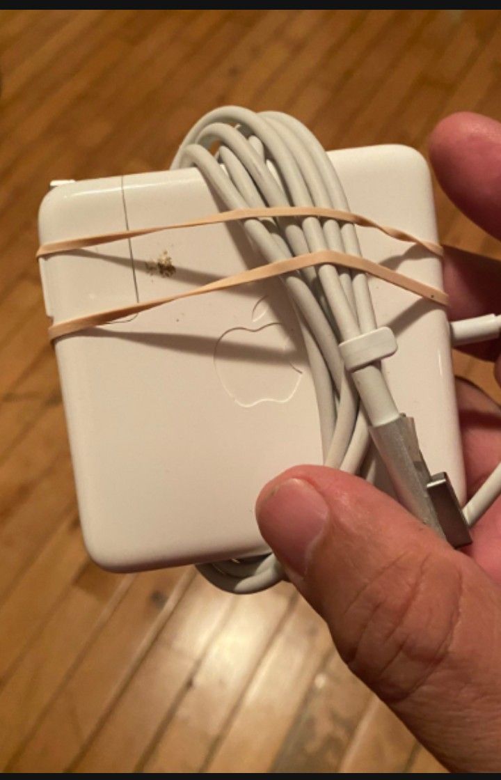  Original Genuine Apple MagSafe  Power Adapter Macbook. APPLE CHARGER Laptop Charger Macbook Air Notebook TESTED WORKING FINE "1ST GENERATION"USED"" 
