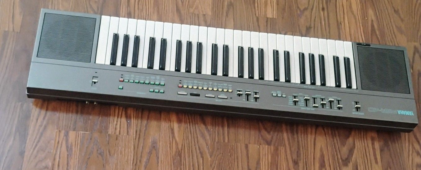 Yamaha PSR 40 Keyboard 