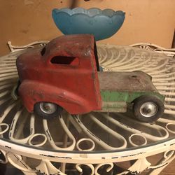1940’s Metal Toy Truck