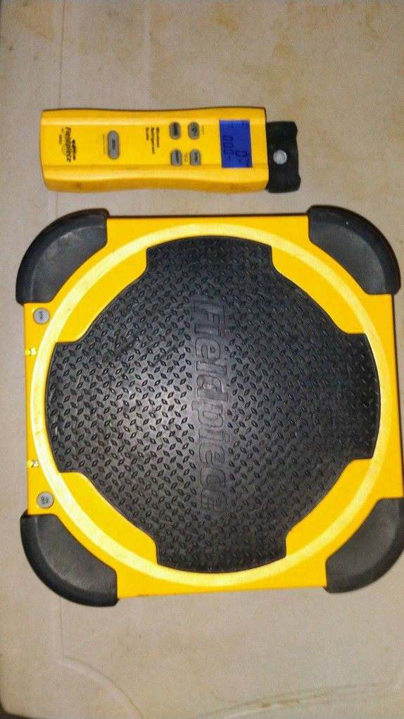 Fieldpiece Charging Scale