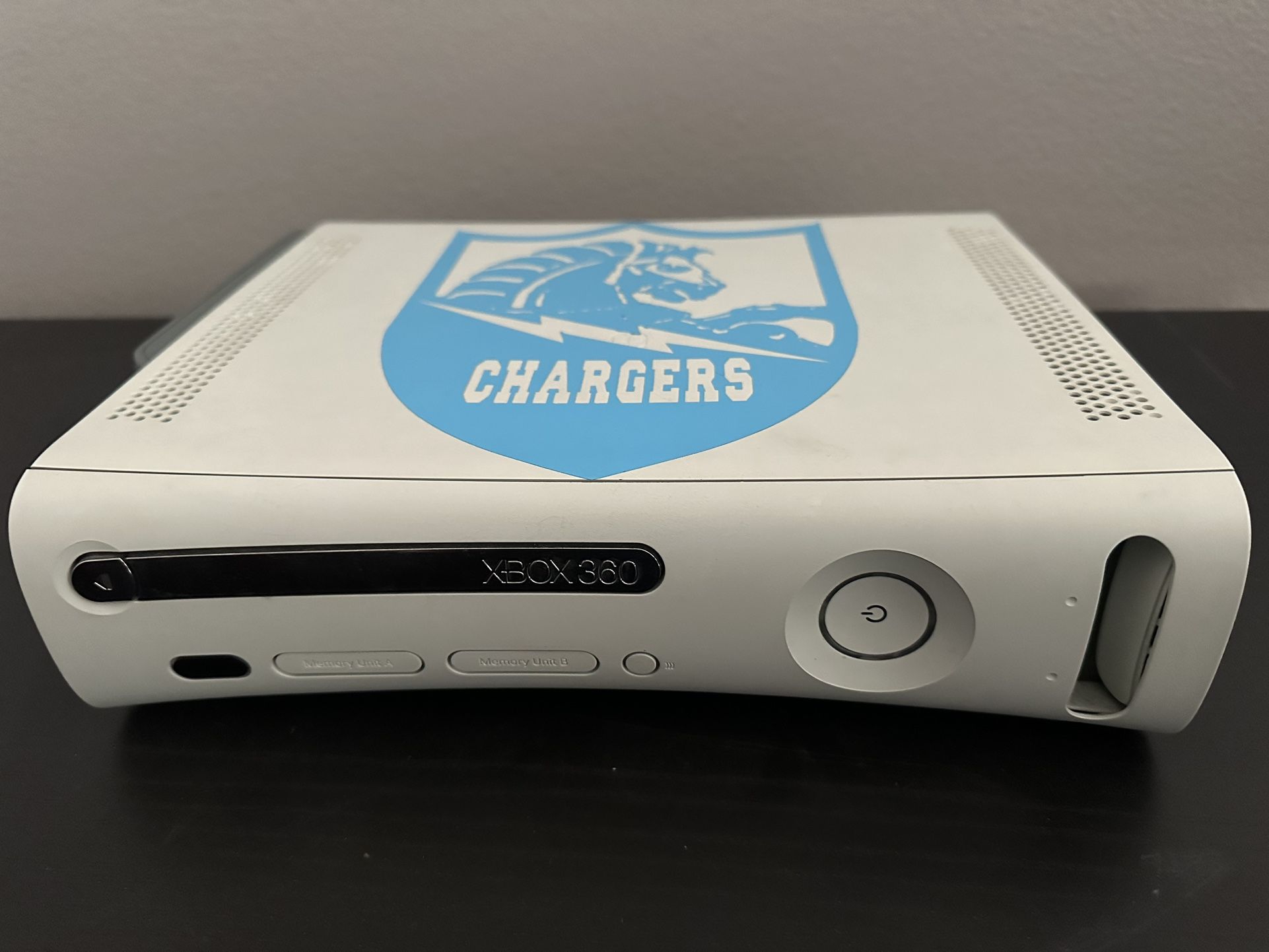 Microsoft Xbox 360 Console, Controllers, Carry Case, and Game