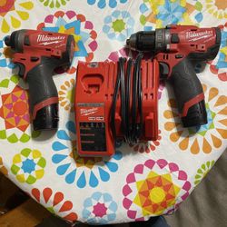 Milwaukee Fuel M12 Gen2 Impact Driver/hammer Drill Combo