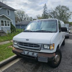 2000 Ford E-250