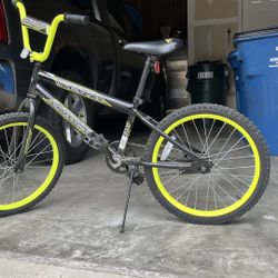 Huffy Bike For Sale !!! $40