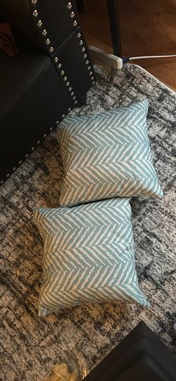 Throw Pillows