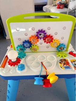 Baby Einstein activity table