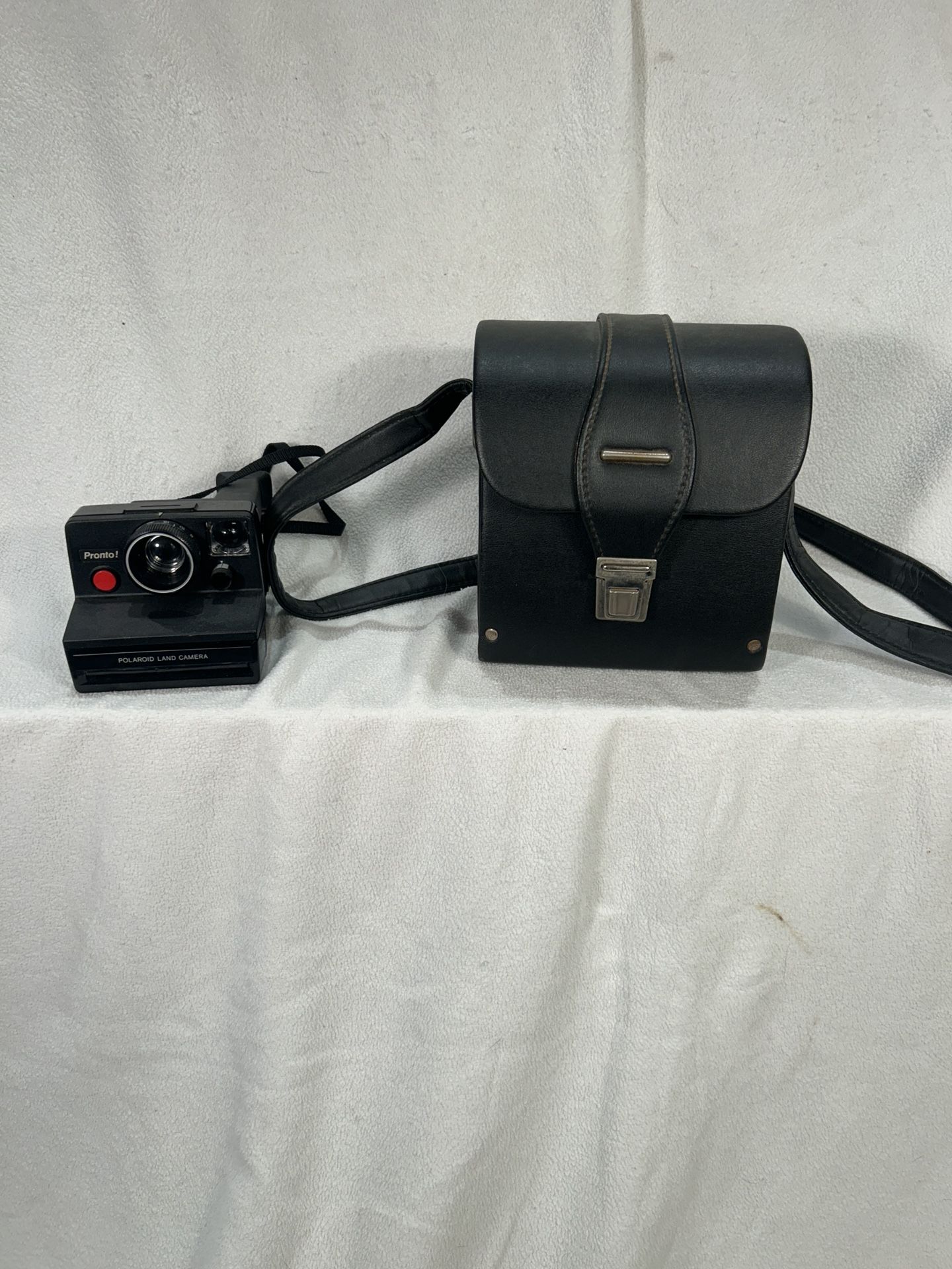 Polaroid Pronto! Instant Land Camera Uses SX-70 Film Vintage with Original Case and Manual - Tested and Works