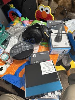 Presonus audio box , Headphones And Microphones