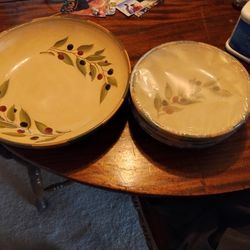 Tuscan Style Serving Bowl And Matching Bowls