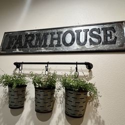 Plant Holder - Farmhouse Decor