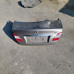 11/14 Infinity M37 Trunklid Assembly $500