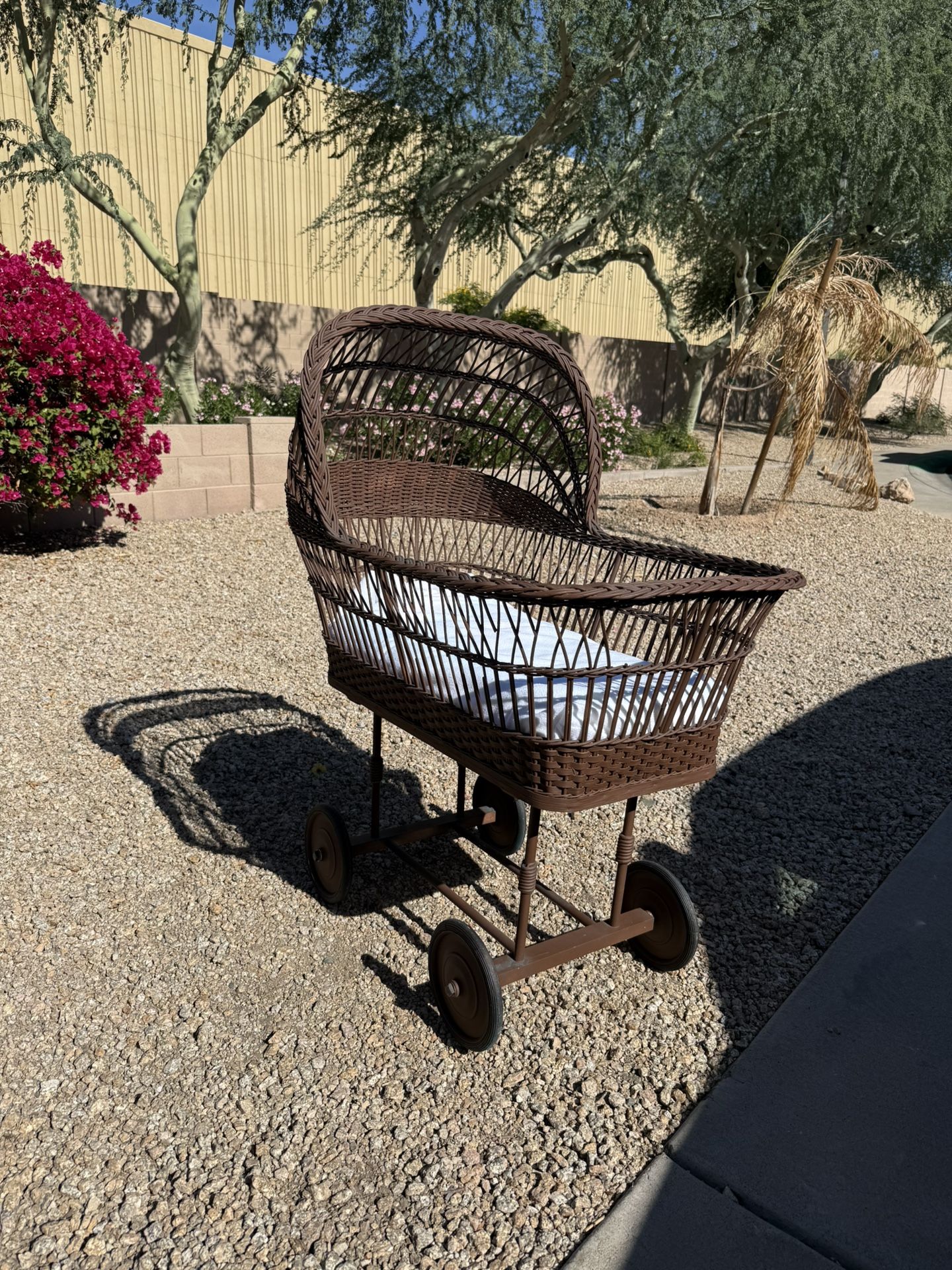Vintage Baby Bassinet Stroller