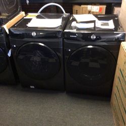 #218 New Black Samsung Front Load Electric Washer/Dryer Set 