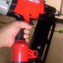 Milwaukee Pneumatic 3-1/2 in. 21° Full Round Head Framing Nailer
