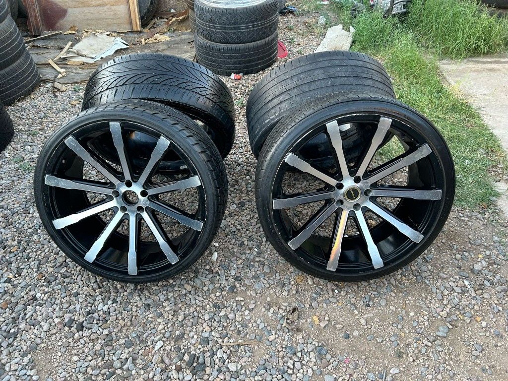 STRADA RIMS 275/30R24...5 LUGS FIT DODGE DURANGO JEEP CHEROKEE JEEP COMANDER CHEVY SILVERADO YUKON TAHOE SUBURBAN CHEVY IMPALA 5X5 CHEVROLET