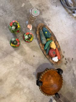 Assorted Home Decorations