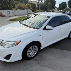 2013 Toyota Camry Hybrid