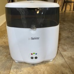 Dr. Brown’s Deluxe Electric Sterilizer for Baby Bottles and Other Baby Essentials