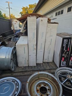 Brand New White Shaker Cabinets. Or Best Offer 