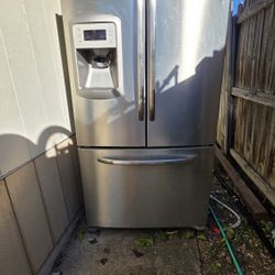 GE Fridge 250 OBO