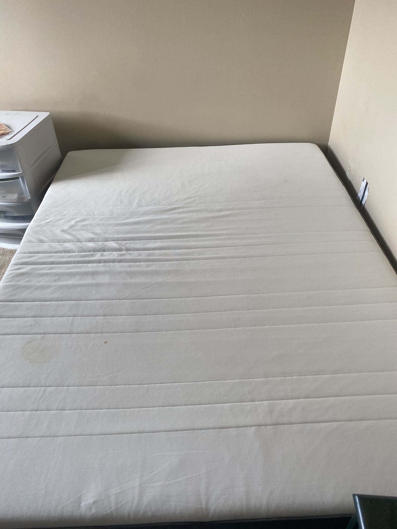 Full Size Mattress With Box