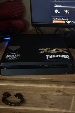 PlayStation 4 🥏 1Tb