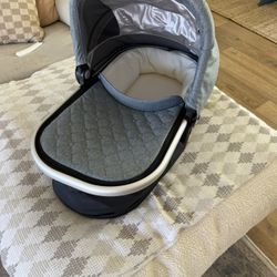 Uppa Baby Bassinet 