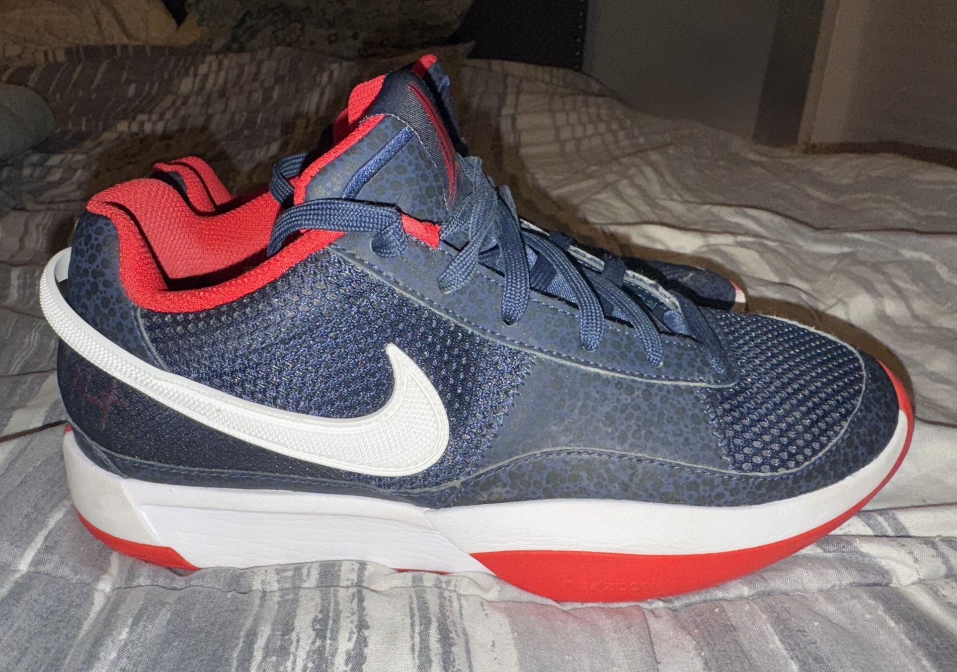 Nike Ja 1 Basketball Shoes - size 7