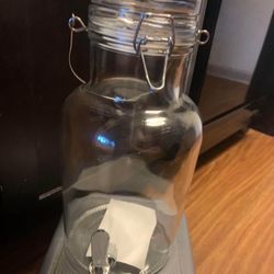 Glass Dispenser Clear, 1.2 Gallons