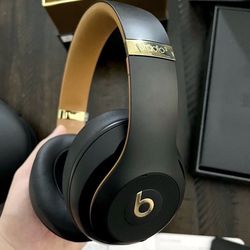 Apple Beats Studio 3