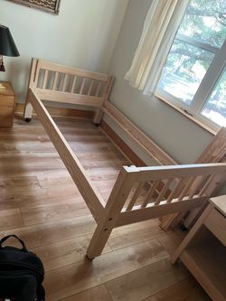 Twin bed