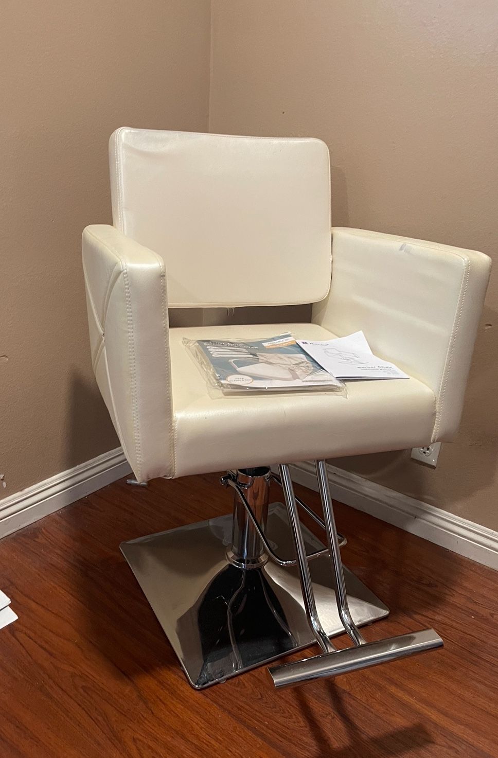 Artist hand Classic Hydraulic Chair