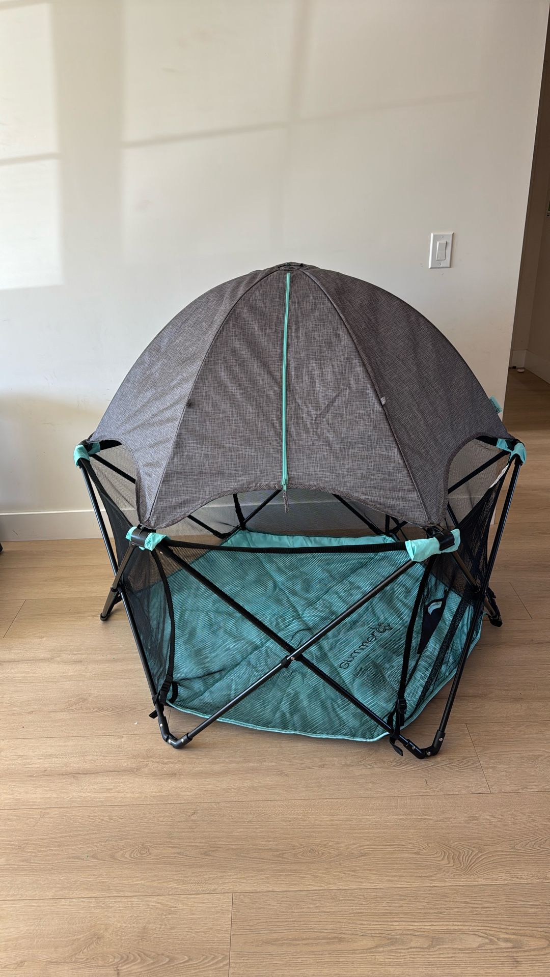 Summer Infant Outdoor Playpen With Umbrella Cover