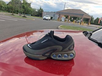 Brand New And Original Men's Nike Air Max's DN Sneakers Sizes 9.5