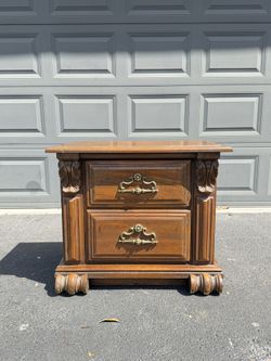 Vintage Solid Wood Nightstand with 2 Drawers | Traditional Accent Table