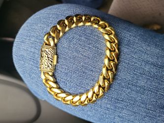 GLD Bracelete