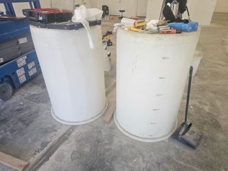 Commercial grade water tanks