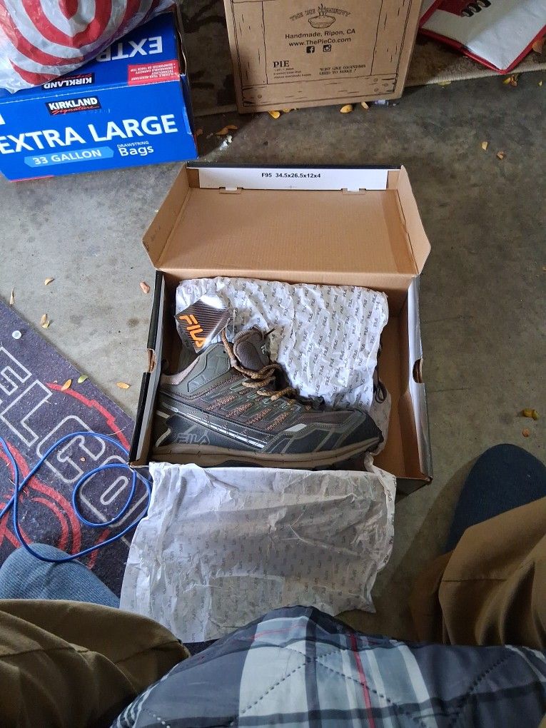 Fila Men's Size 9 Work Boots