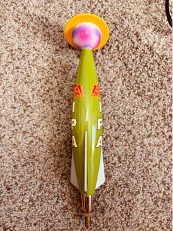 Red hook ipa rocket to Saturn beer tap handle