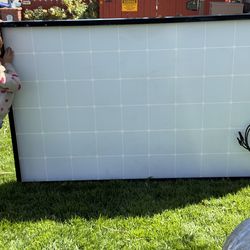 Selling 20used LG 320W solar panels (model LG320N1C‑G4). 