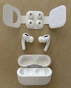 Apple AirPods Pro 1st Generation Right Left with Charging Case A2083 A2084 A2190