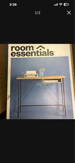 Room essentials desk
