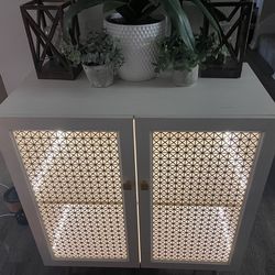 White Accent Office Bar Cabinet With Lights 