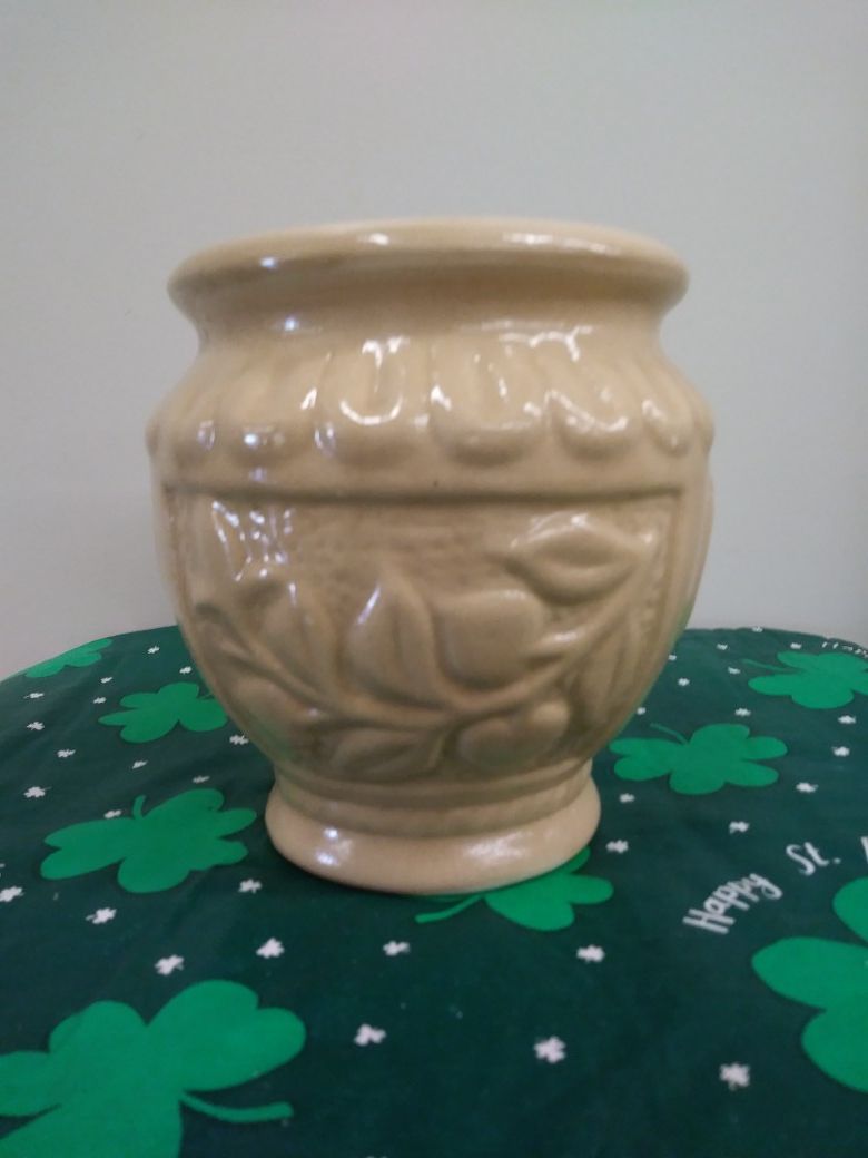 Beige Ceramic Pot