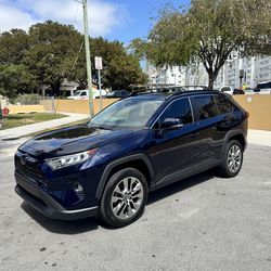 2019 Toyota RAV4 XLE Premium