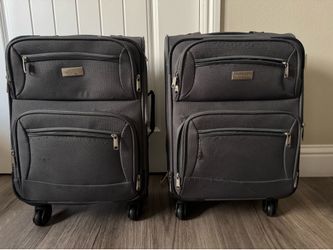 Set of two Carry-on Protocol luggage