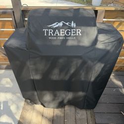 Traeger Redland 650 Smoker