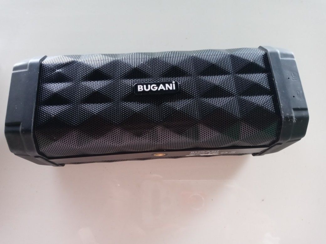 Bugani bluetooth speaker