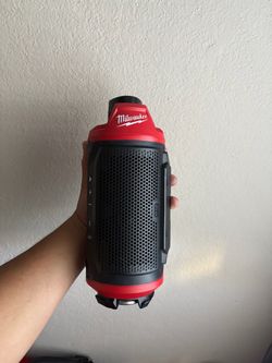 Milwaukee m12 speaker